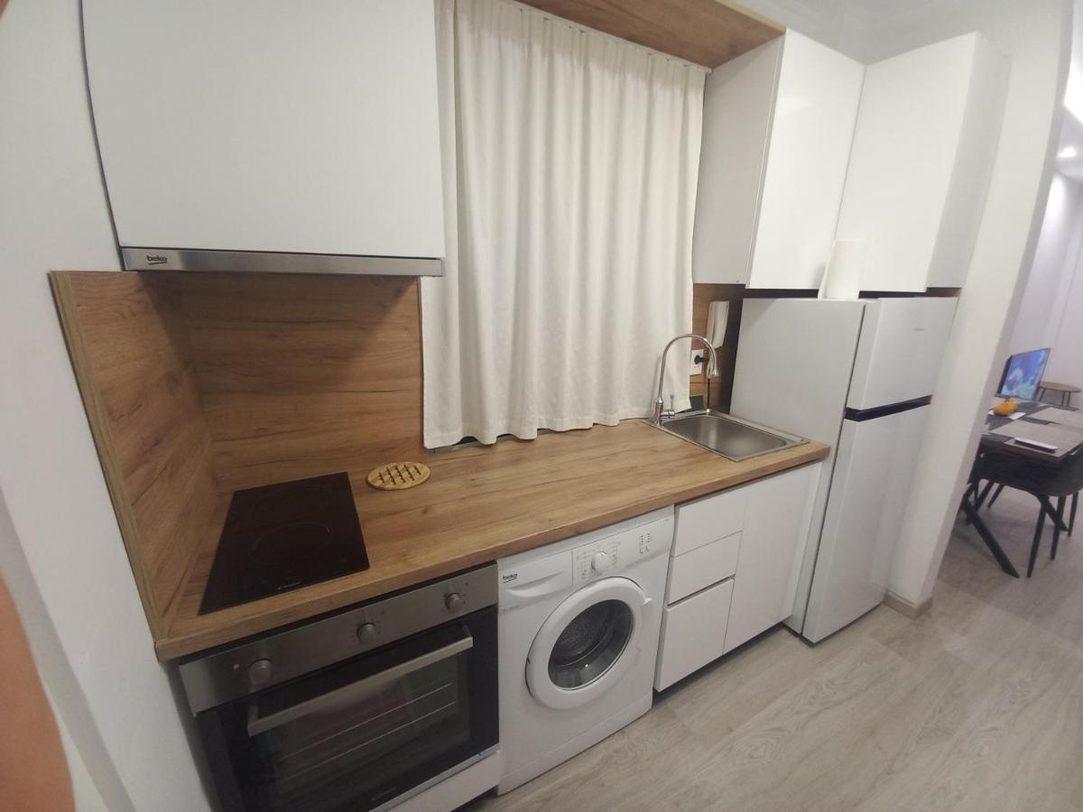 Flowers Guesthouse تيرانا المظهر الخارجي الصورة