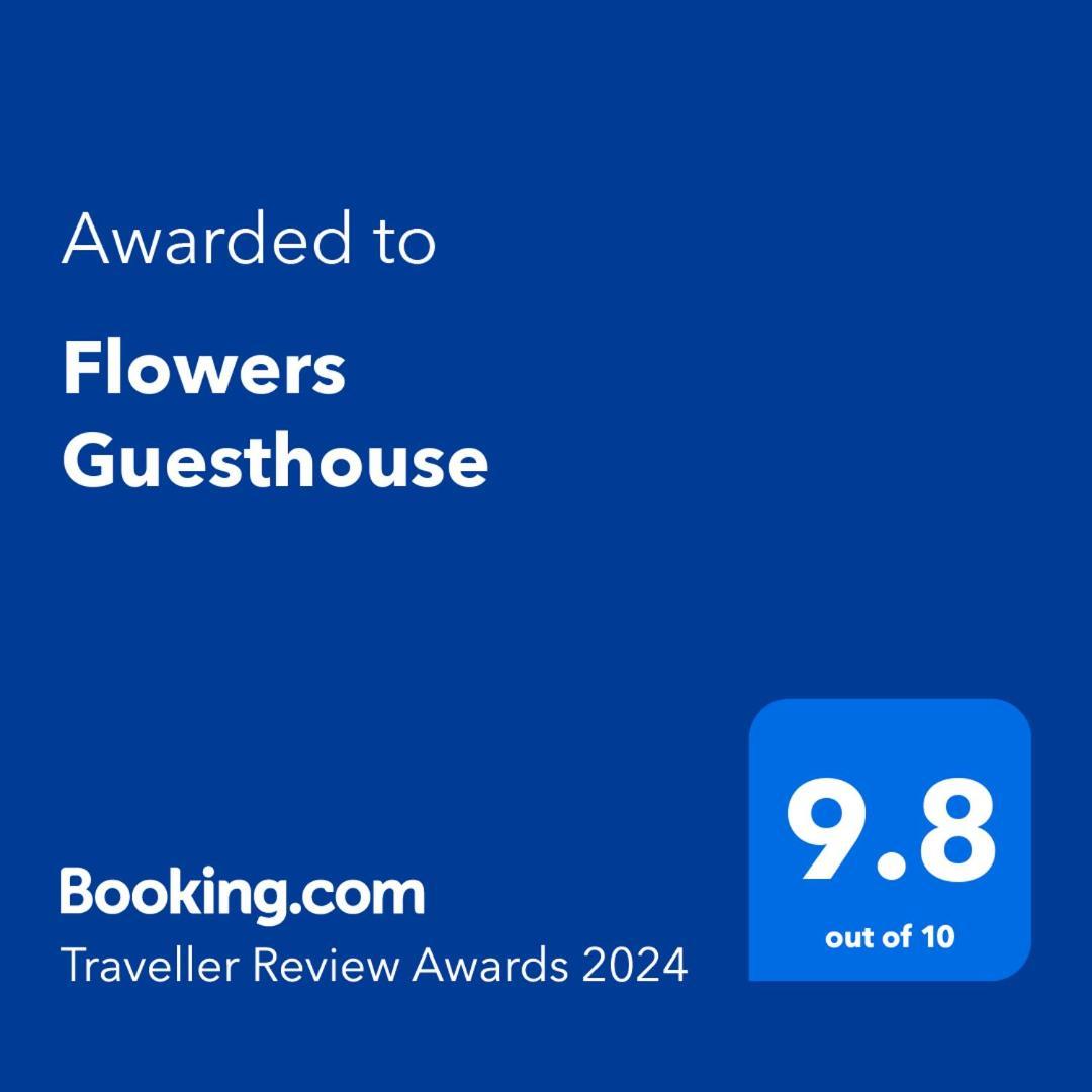 Flowers Guesthouse تيرانا المظهر الخارجي الصورة