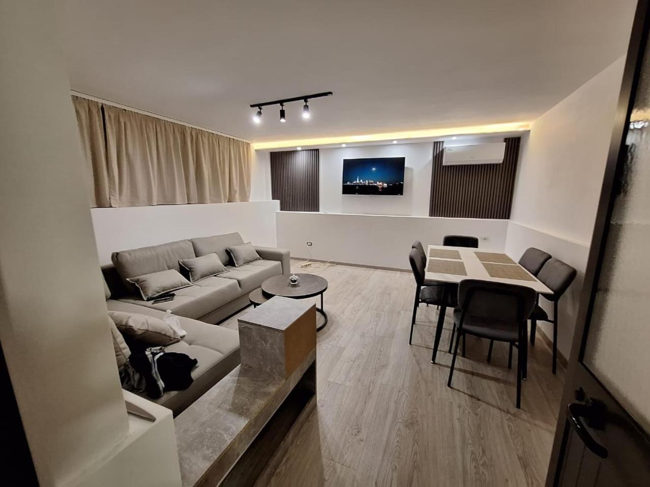 Flowers Guesthouse تيرانا المظهر الخارجي الصورة