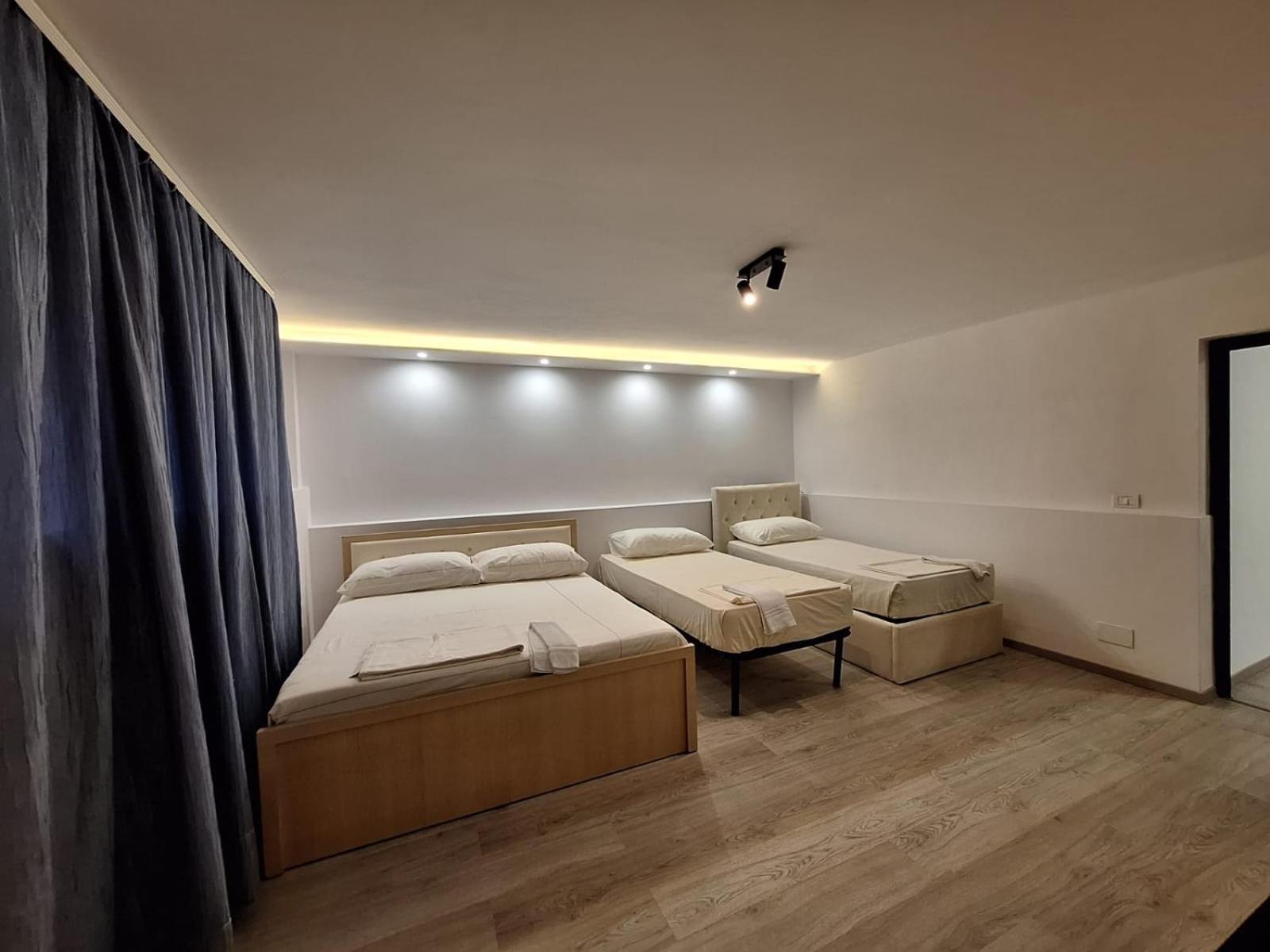 Flowers Guesthouse تيرانا المظهر الخارجي الصورة